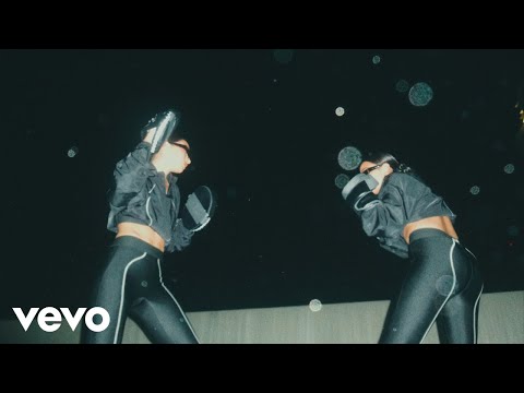 Travis Scott - TOPIA TWINS (Official Music Video) ft. Rob49, 21 Savage