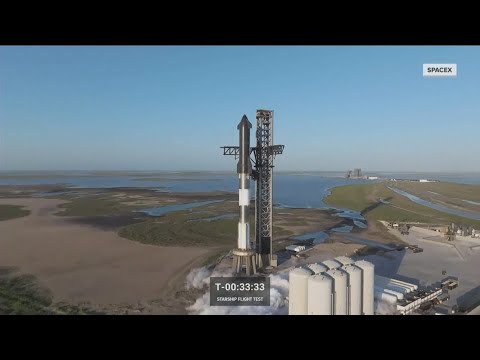 NASA straps dreams of 2024 moon mission to SpaceX rockets