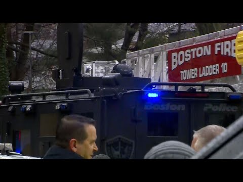 Boston firefighters hear gunshots while arriving at burning apartment building