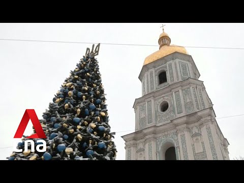 Ukrainians gearing up for first wartime Christmas on new calendar