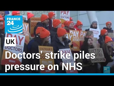 Record-breaking doctors' strike piles pressure on England's health service &bull; FRANCE 24 English