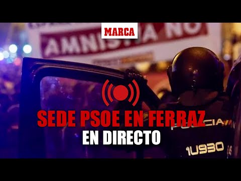 Manifestaci&amp;oacute;n en la calle Ferraz (sede del PSOE) conta la amnist&amp;iacute;a I DIRECTO