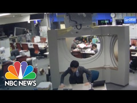 Watch: Newsroom in Japan Experiences 7.3-Magnitude Earthquake