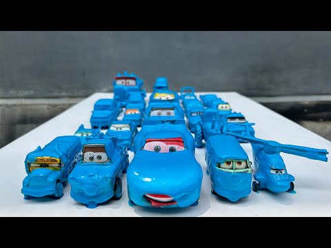 Clean up muddy minicars &amp; disney car convoys! Play in the garden