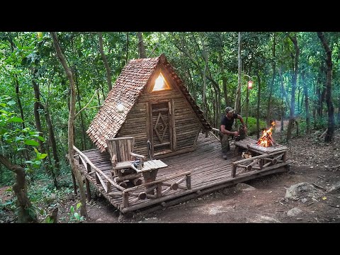 BUSHCRAFT SKILLS BUILDING A-FRAME IN BUSHCRAFT, CRAFTING- WILDLIFE