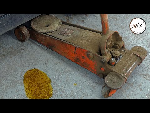 Leaky Vintage Floor Jack Restoration (Hein Werner)