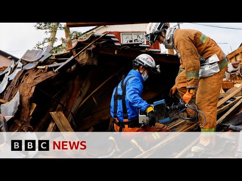 Japan earthquake: Race to find survivors as rescue window closes - BBC News