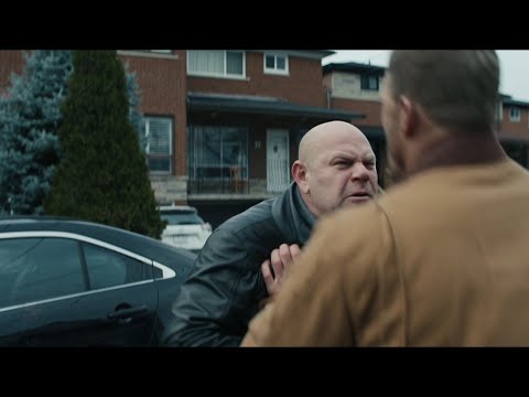 Reacher Says Hello to a NY Police Officer and Breaks His Face&hellip; Season 2 Episode 2