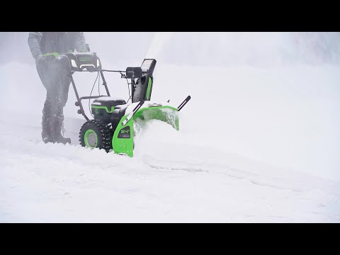 Тест самоходного аккумуляторного снегоуборщика Greenworks GC82