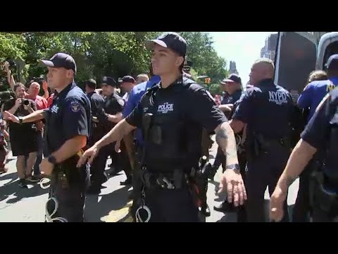 Heated protests outside Gracie Mansion over ongoing migrant crisis