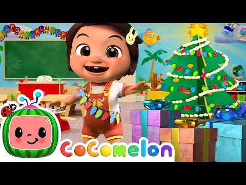 Christmas at School with Nina! | Holiday Nina's Familia | CoComelon Nursery Rhymes &amp; Kids Songs