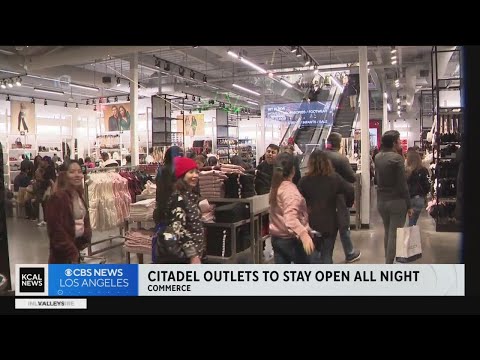 Shoppers flock to Citadel Outlets to get ahead start on Black Friday