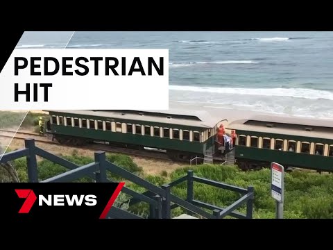 Elderly man dies after being hit by the popular Cockle Train at Victor Harbor | 7 News Australia