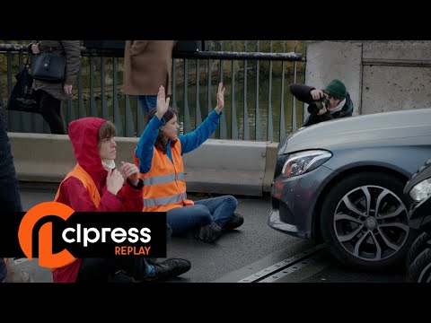 REPLAY - Les militants de &quot;Derni&egrave;re R&eacute;novation&quot; bloque le Pont de Levallois