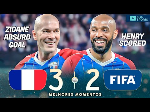 AT 51 YEARS OLD ZIDANE AND HENRY WEAR THE FRANCE SHIRT AGAIN AND SET UP WITH ABSURD GOALS