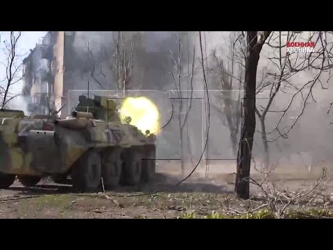 🔴 Ukraine War - Russian BTR-82 In Urban Combat During Battle For Mariupol