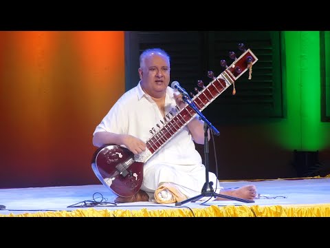 Shujaat Hussain Khan (Sitar)