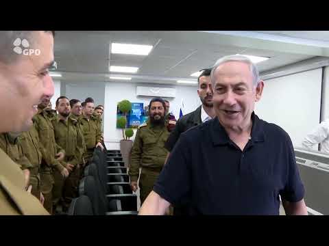 ראש הממשלה בנימין נתניהו נפגש עם מתגייסים לשירות בצה״ל