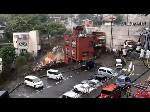 【瞬間】熱海市の住民が撮影した土石流の動画 【landslide】