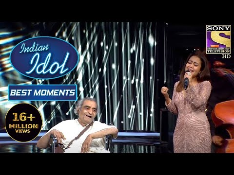 Neha Kakkar हुई Santosh Ji की Story से Emotional, दिया एक Special Gift | Indian Idol Season 12