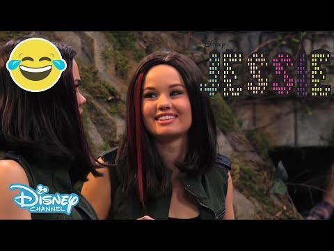 Jessie's Big Break | Jessie Plays A Stunt Man! ? | Disney Channel UK