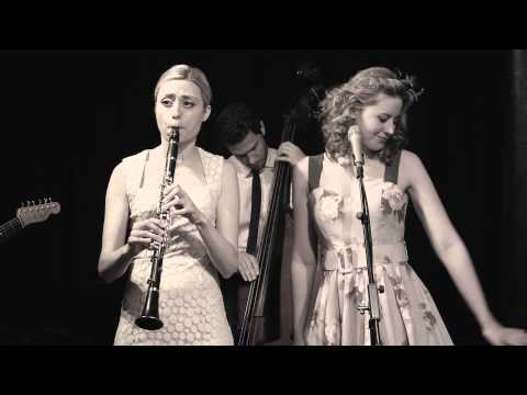 Tu Vuo' Fa' L'Americano - Hetty &amp; the Jazzato Band