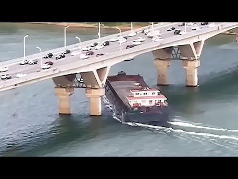 10 Ridiculous Ship Collisions Caught on Camera