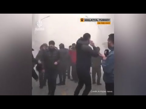 Turchia, la seconda scossa durante il collegamento in diretta tv