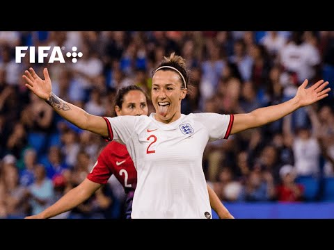 Discover Lucy Bronze's rise to the 🔝! | Icons: Episode 2