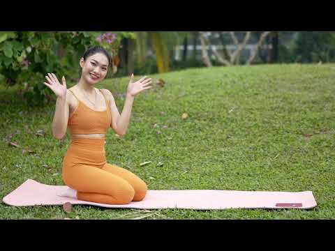 1 Minute Yoga Stretch outdoors - Yoga for health and flexibility in the morning