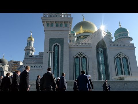 Russie : Vladimir Poutine inaugure la Grande Mosqu&eacute;e de Moscou