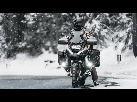 Defying the Cold 🥶 &ndash; My TOP MODS for Winter Motorcycle Riding ❄️