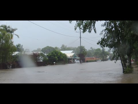 Caught on camera - FLOODS, cyclone Jasper, Biggest in 47 Years.