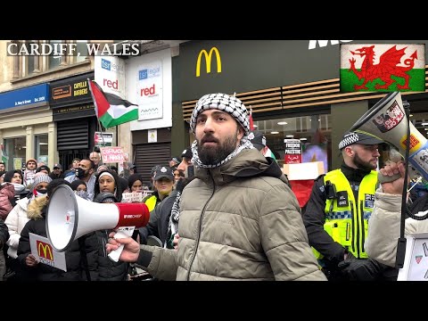 Speech Pro-PS Protesters, McDonald's St. Mary Street Cardiff☮️