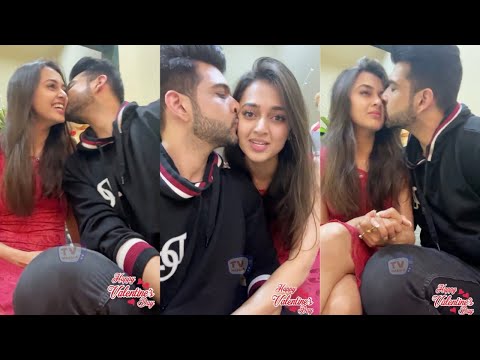 Karan Kundra Kissing Tejaswi Prakash Live On Instagram | TejRan Night Conversation | Valentine's Day