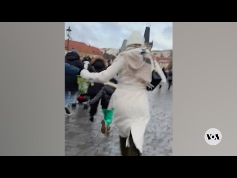 People Run Across Charles Bridge in Prague After Deadly Shooting | VOA News