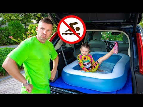 Five Kids learn safety rules of conduct in the car with Dad