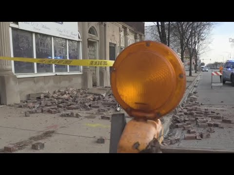 Facade of church on Chicago's South Side collapses after failed inspection