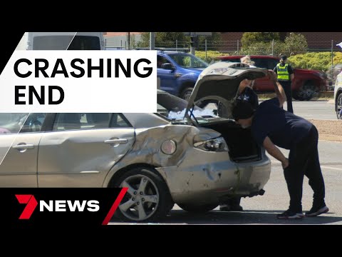 Motorists caught up in a police chase through Adelaide&rsquo;s northern suburbs | 7 News Australia