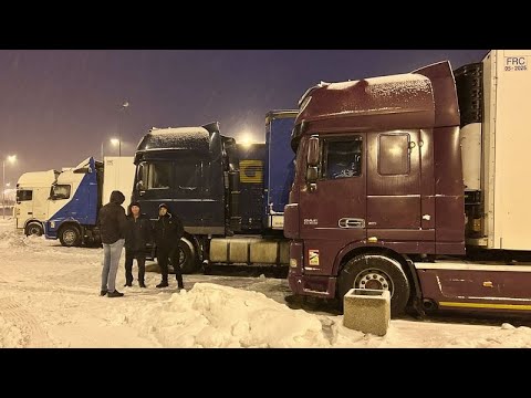 Polish farmers continue Ukraine border protest