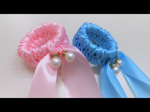 DIY Ribbon Crafts - How to Make Braided Scrunchies with Satin Ribbon &ndash; Easy No Sew Braided Scrunchie