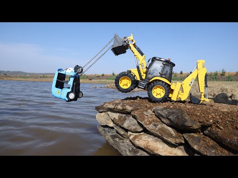 Auto Rickshaw And Truck Accident Biggest River Pulling Out JCB | Eicher Tractor | JCB Truck | CS Toy