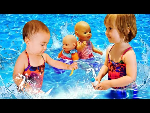 Bianca und ihre Puppen im Schwimmbad. Kinder Video auf Deutsch - 2 Folgen am St&uuml;ck