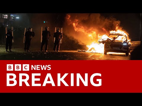 Dublin riots: Police say more than 30 arrested - BBC News