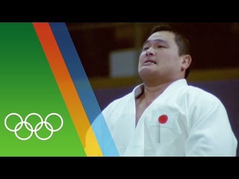 Overcoming a Torn Muscle to Win Olympic Gold | Epic Olympic Moments