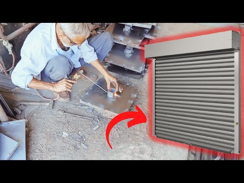 CAN YOU HANDLE IT | THE POWER OF FOLDING GATES - HOW TO MAKE A FOLDING SHUTTER GATE DIY