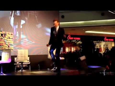 Tom Hiddleston and Benedict Cumberbatch dance off