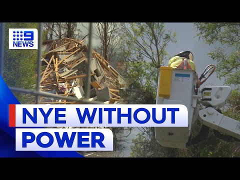 Thousands of Queenslanders to mark New Year without power | 9 News Australia