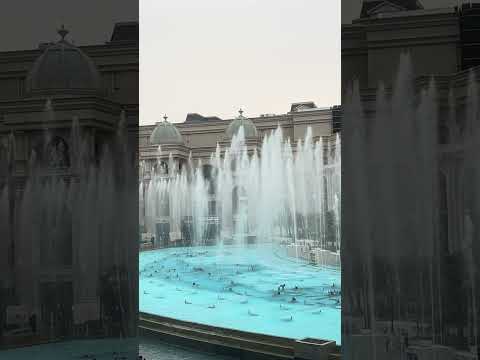 PLACE VENDOME MALL DANCING WATER FOUNTAIN