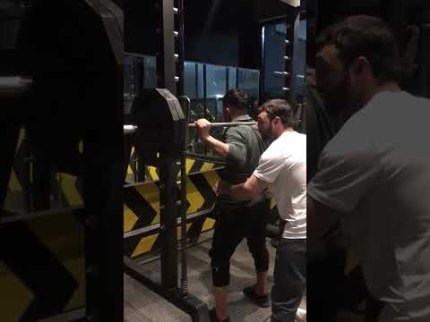 Legs day 100 kg reps pehlawan parvez khan.